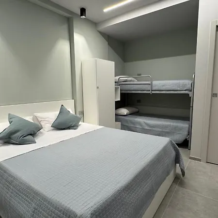 A Due Passi Dal Centro 아파트 바스토